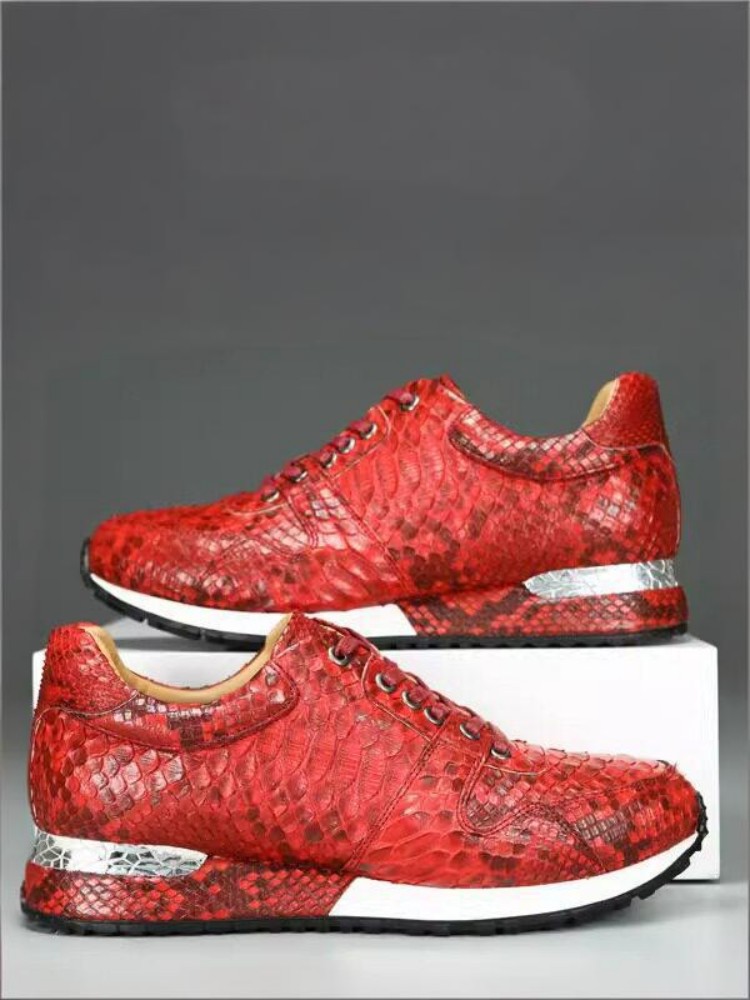 Eleganckie, jednokolorowe buty – Crossfit Male recenzja i cena